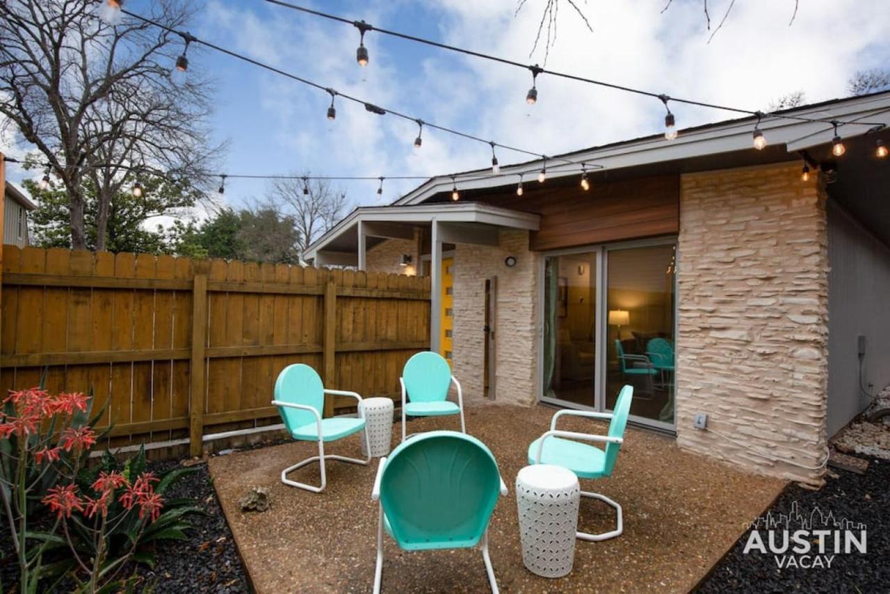 Retro Chic Old Austin Charm With Updated Features Villa Exterior photo